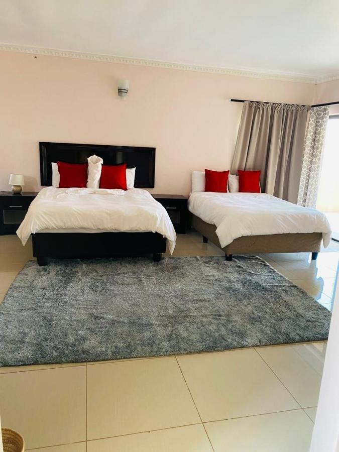 Styled Bed And Breakfast Palapye Екстер'єр фото