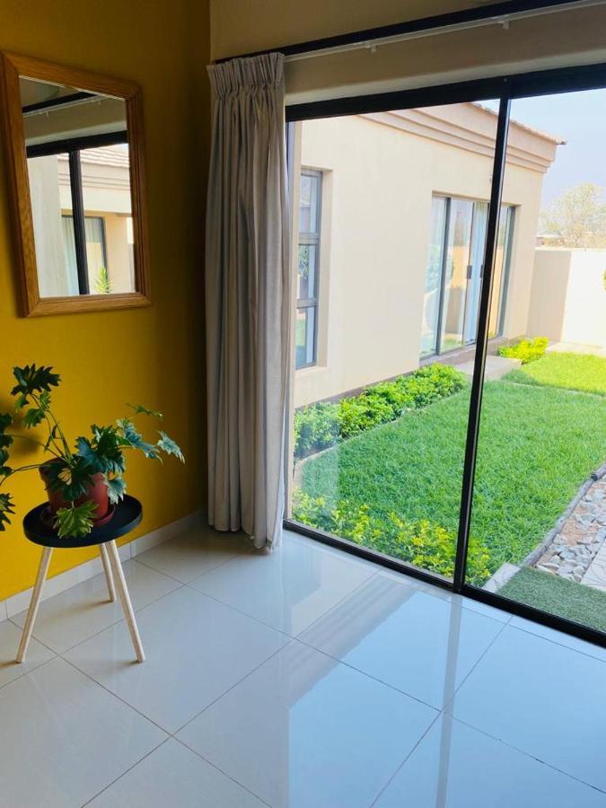 Styled Bed And Breakfast Palapye Екстер'єр фото
