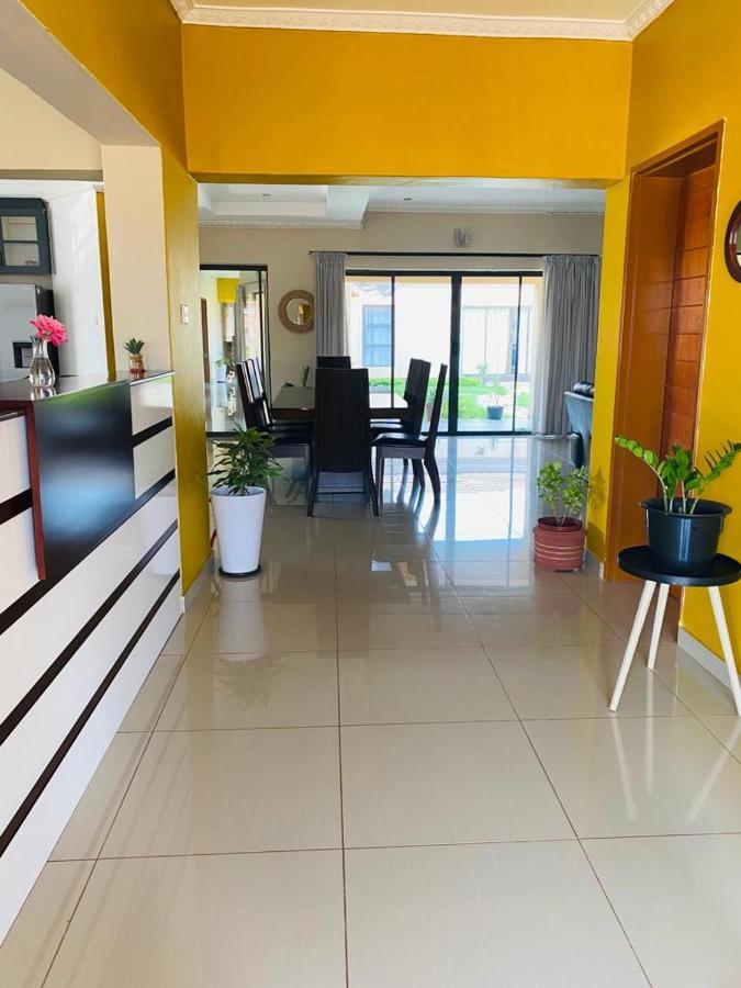 Styled Bed And Breakfast Palapye Екстер'єр фото